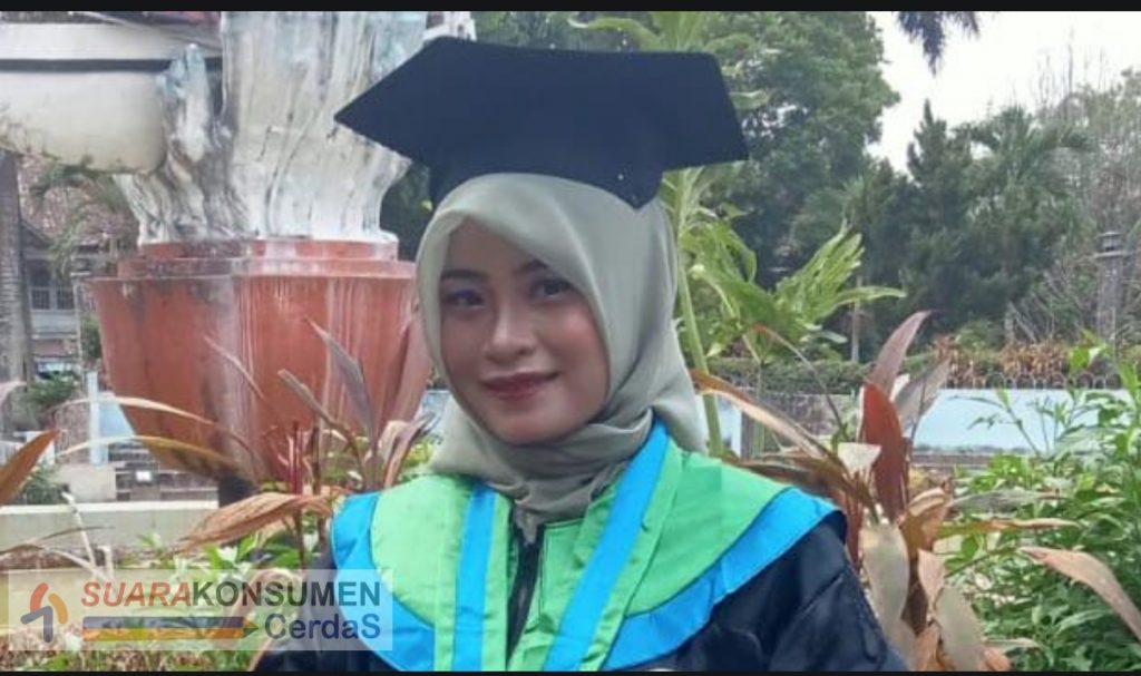 Foto: Lia Apriliyanti berhasil meraih gelarnya dengan bermacam rintangan